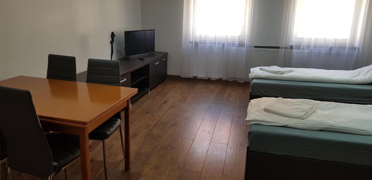 Apartamenty Bednarska 2A Gliwice Esterno foto